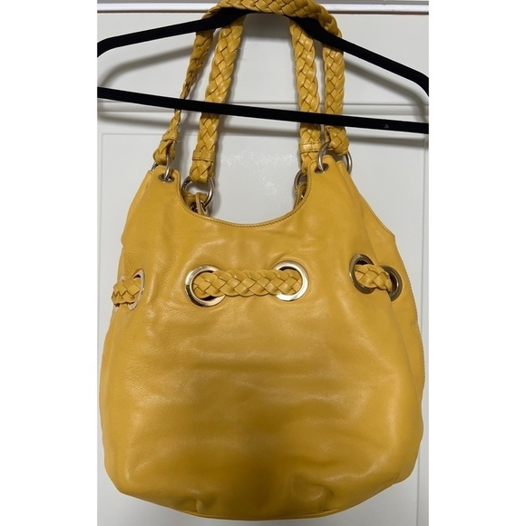 MICHAEL KORS SIGNATURE YELLOW HANDBAG - Picture 2 of 16